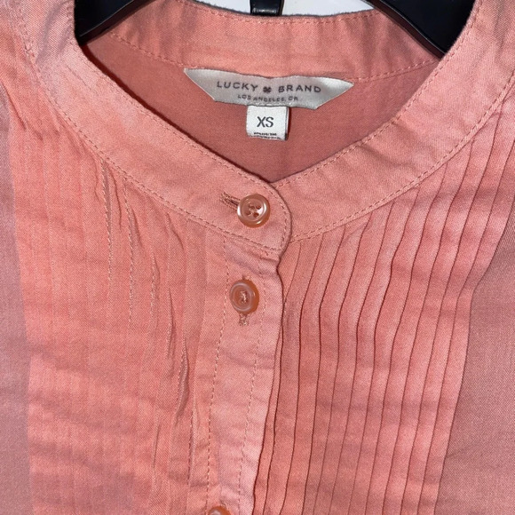 Lucky brand long sleeve Vicky Pintuck top - Picture 2 of 6